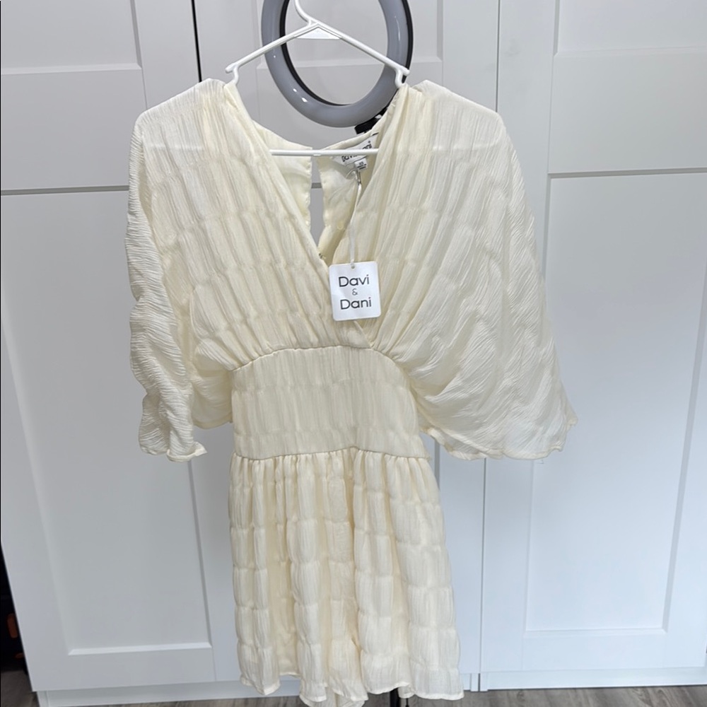 Vici, Davi & Dani Cream Dress